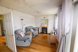 Lounge- click for photo gallery